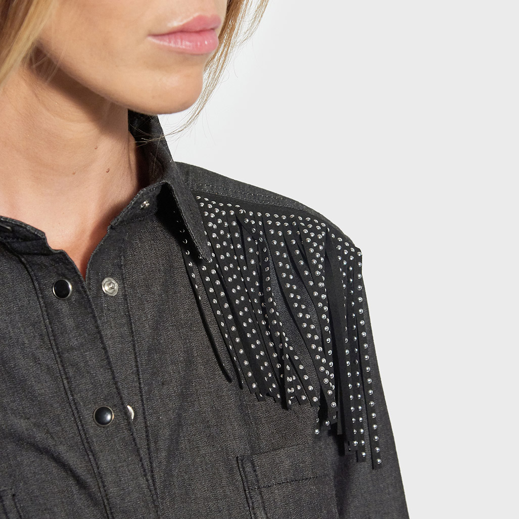 NOYCE  Chemise en jean slim Femme noire avec franges à clous