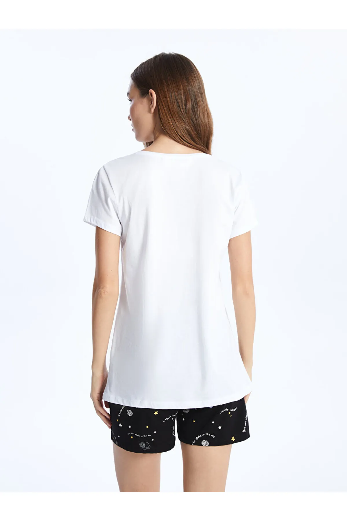 LC Waikiki  Bedrucktes Kurzarm-Damenpyjama-Set mit Rundhalsausschnitt und Shorts