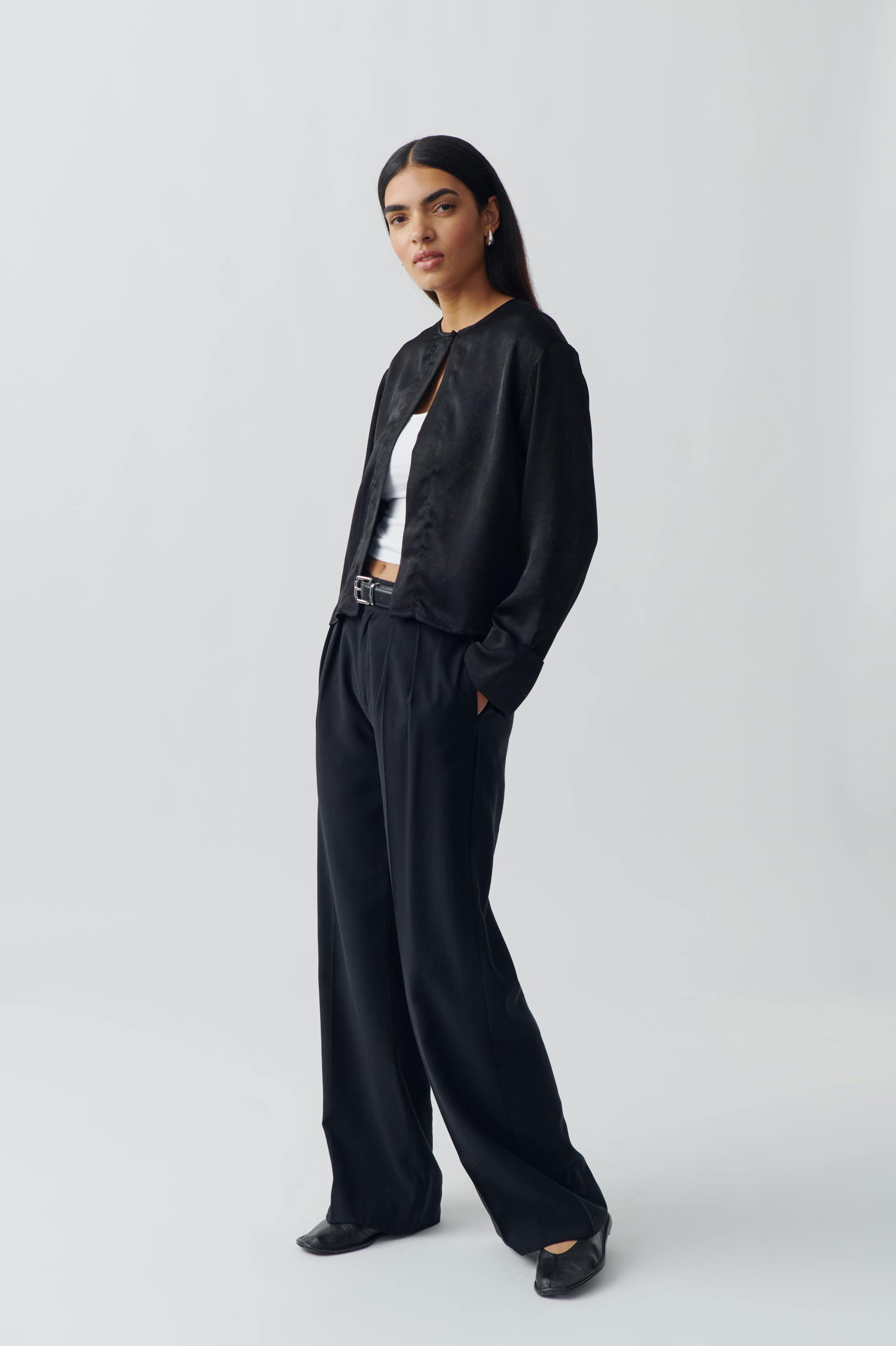 One button blouse