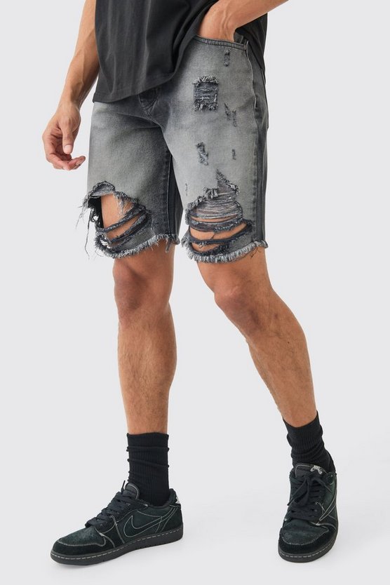 Lockere zerrissene Jeansshorts in gewaschenem Schwarz