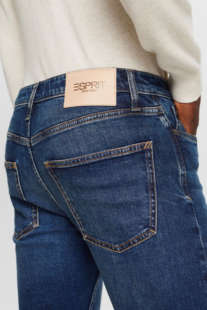 Schmale Jeans mit mittlerer Bundhöhe