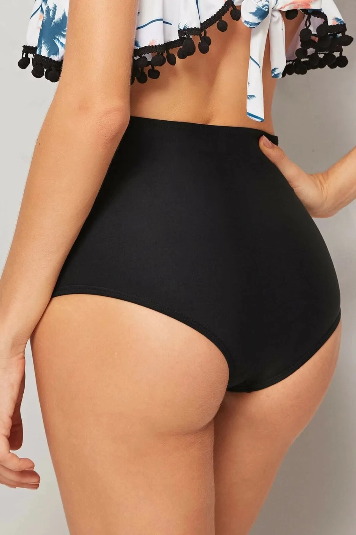 Angelsin  Vorne geraffte Bikinihose mit hoher Taille