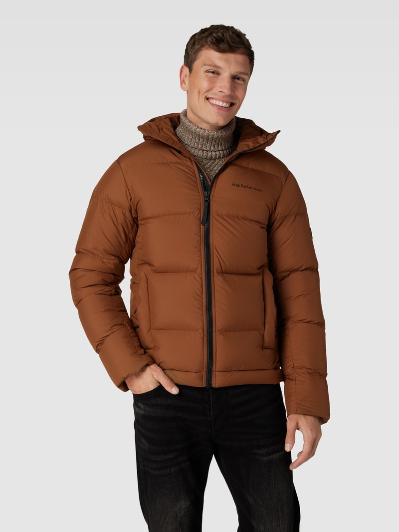 Daunenjacke mit Kapuze Modell 'Rivel' in mittelbraun