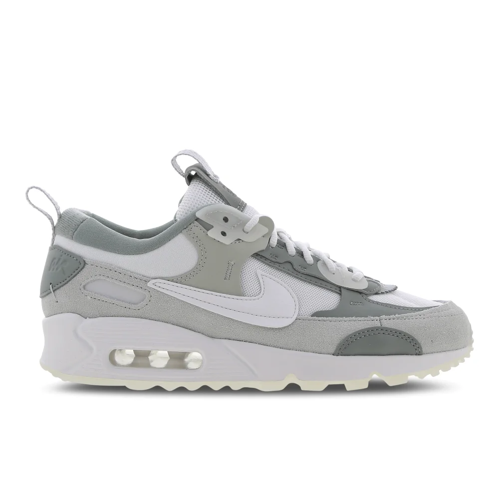 Nike Air Max 90 Futura DM9922-105 / grün