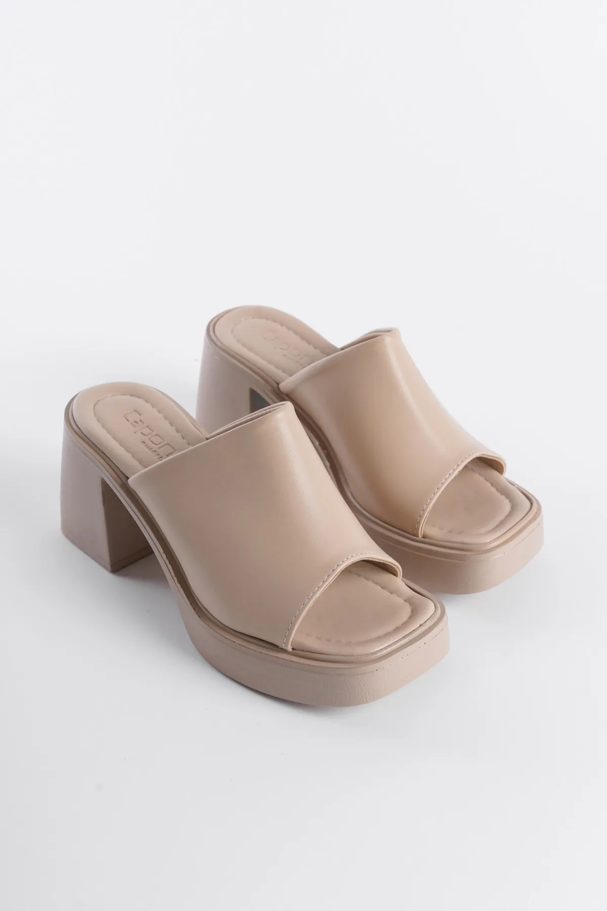 Capone Outfitters  Pantolette - Beige - Plateau Absatz