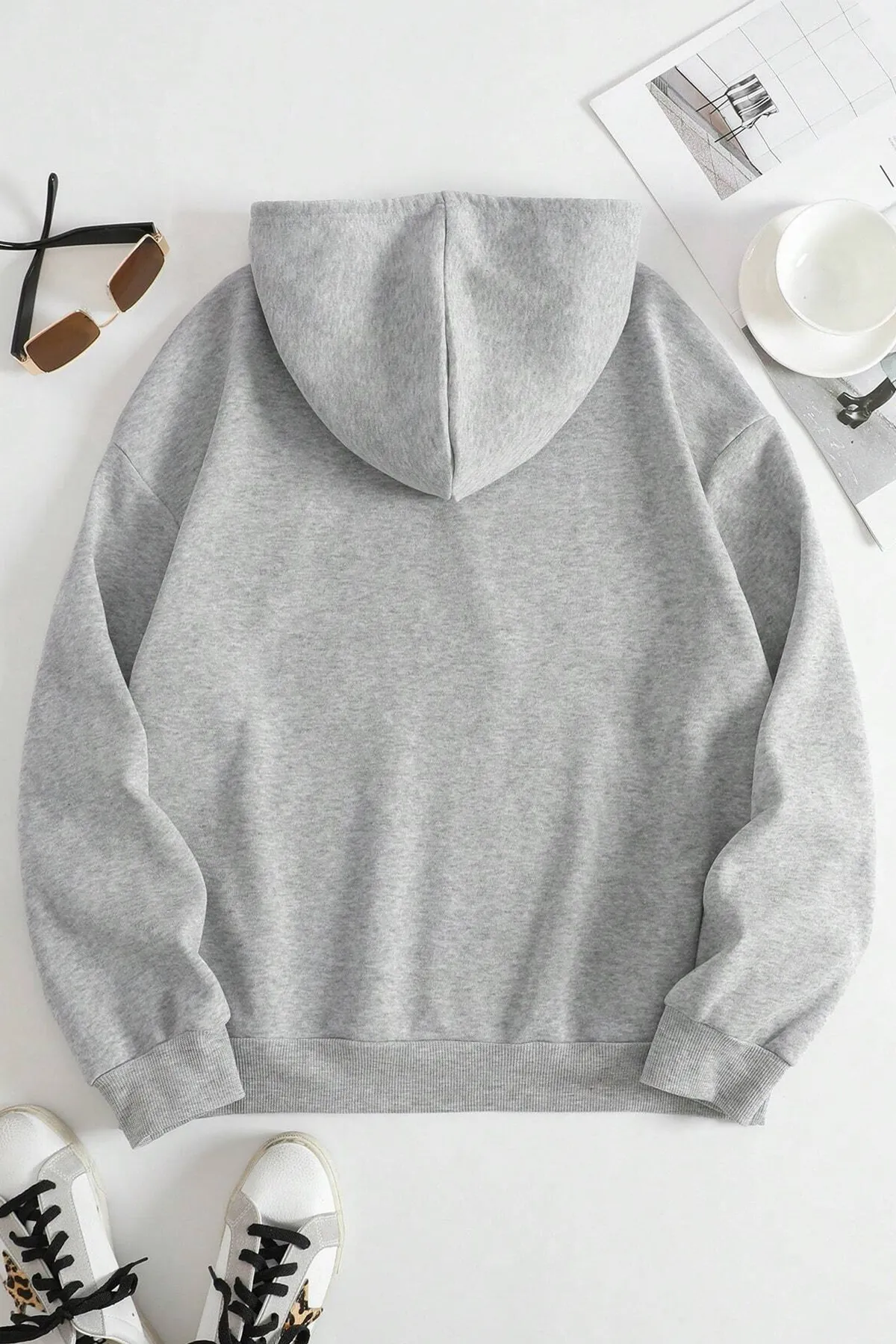 uyguntarz  Schwarzes Saturn-Sweatshirt