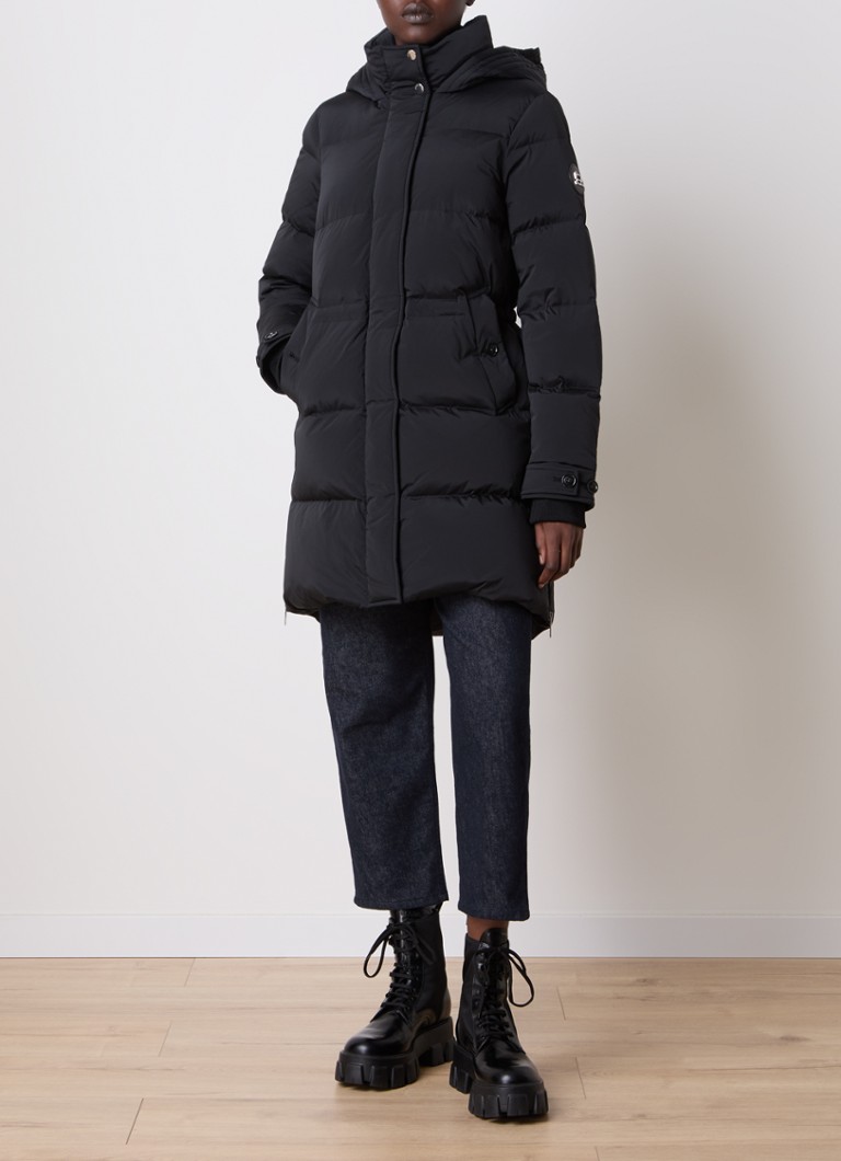 Parka Woolrich Alsea cu umplutură de puf.