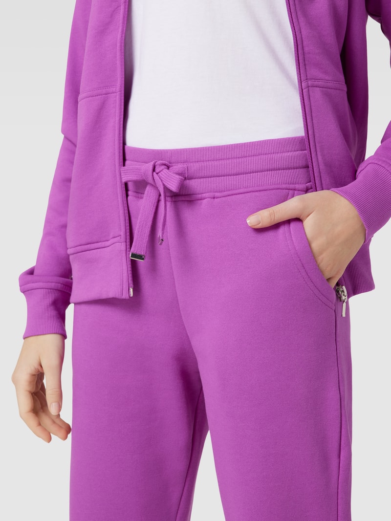 Sweatpants mit Eingrifftaschen in lila
