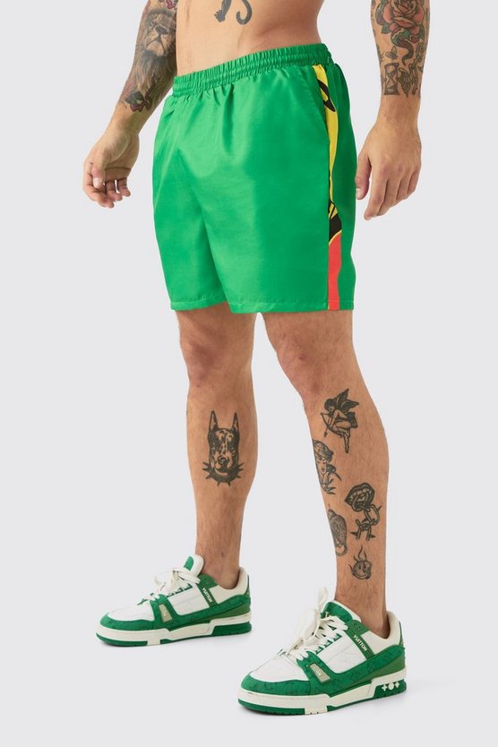 Mittellange Badehose mit Graffiti-Streifen