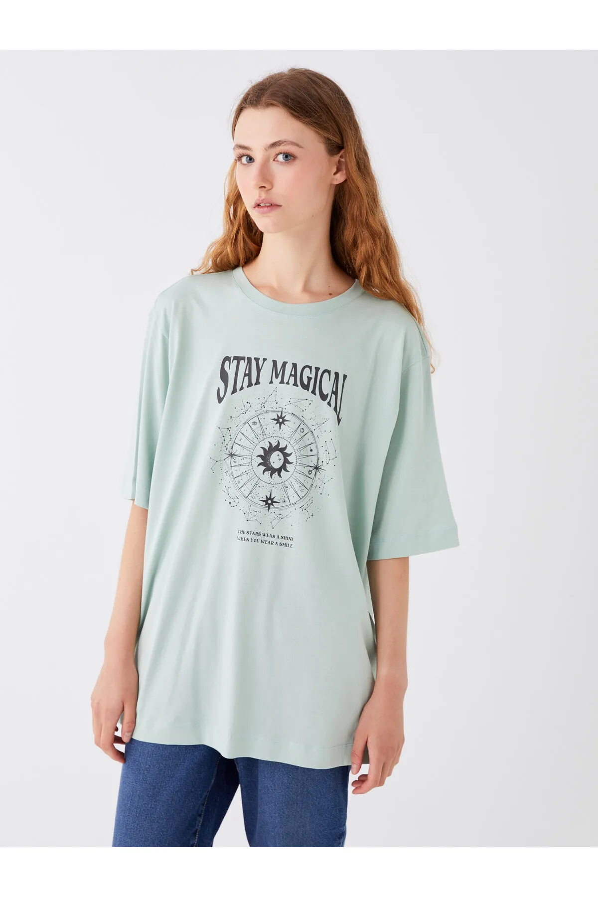 LC Waikiki  Bedruckte, kurzärmlige Oversize-Damentunika mit Rundhalsausschnitt