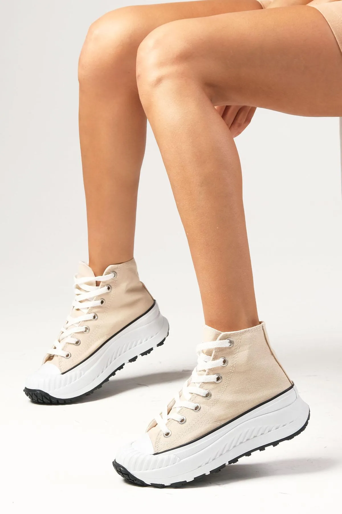 Mio Gusto  Bendis Beige Farbe Leinen Dicke Sohle High Top Casual Damen Sneakers