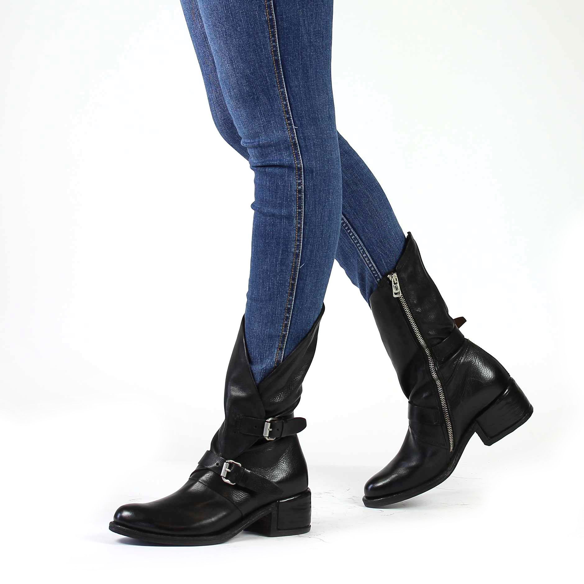 AS98  548208 OPEA - Noir