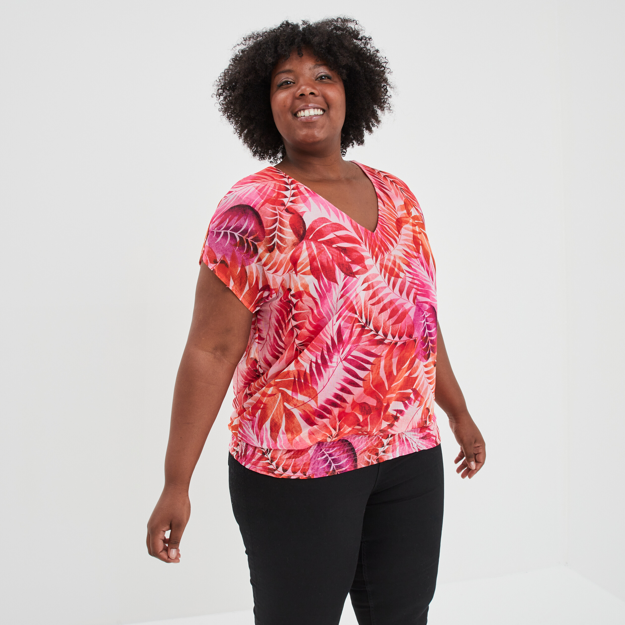 T-shirt col en V manches courtes rose fushia femme grande taille | La Halle