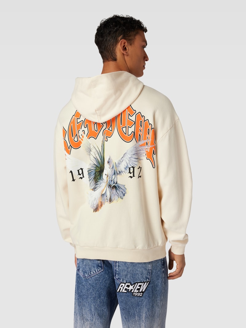 Hoodie mit Motiv-Print und Känguru-Tasche in ecru