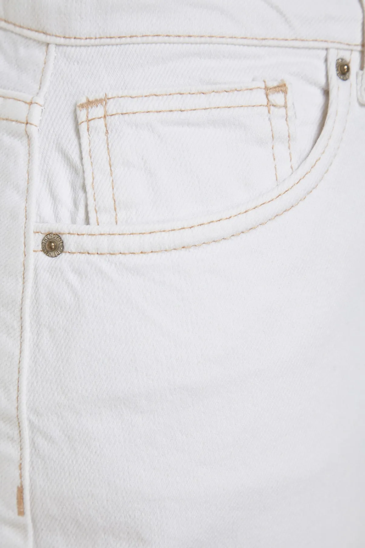 Trendyol Collection  Weißer geschlitzter Maxi-Jeansrock TWOSS23ET00290