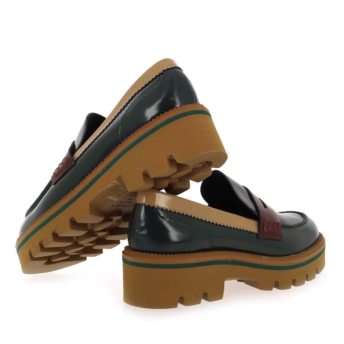 J Hay  1128 - Vert camel
