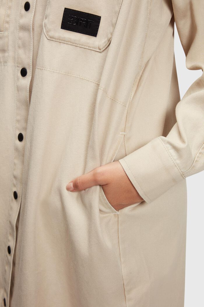 Langes Hemdblusenkleid aus Denim