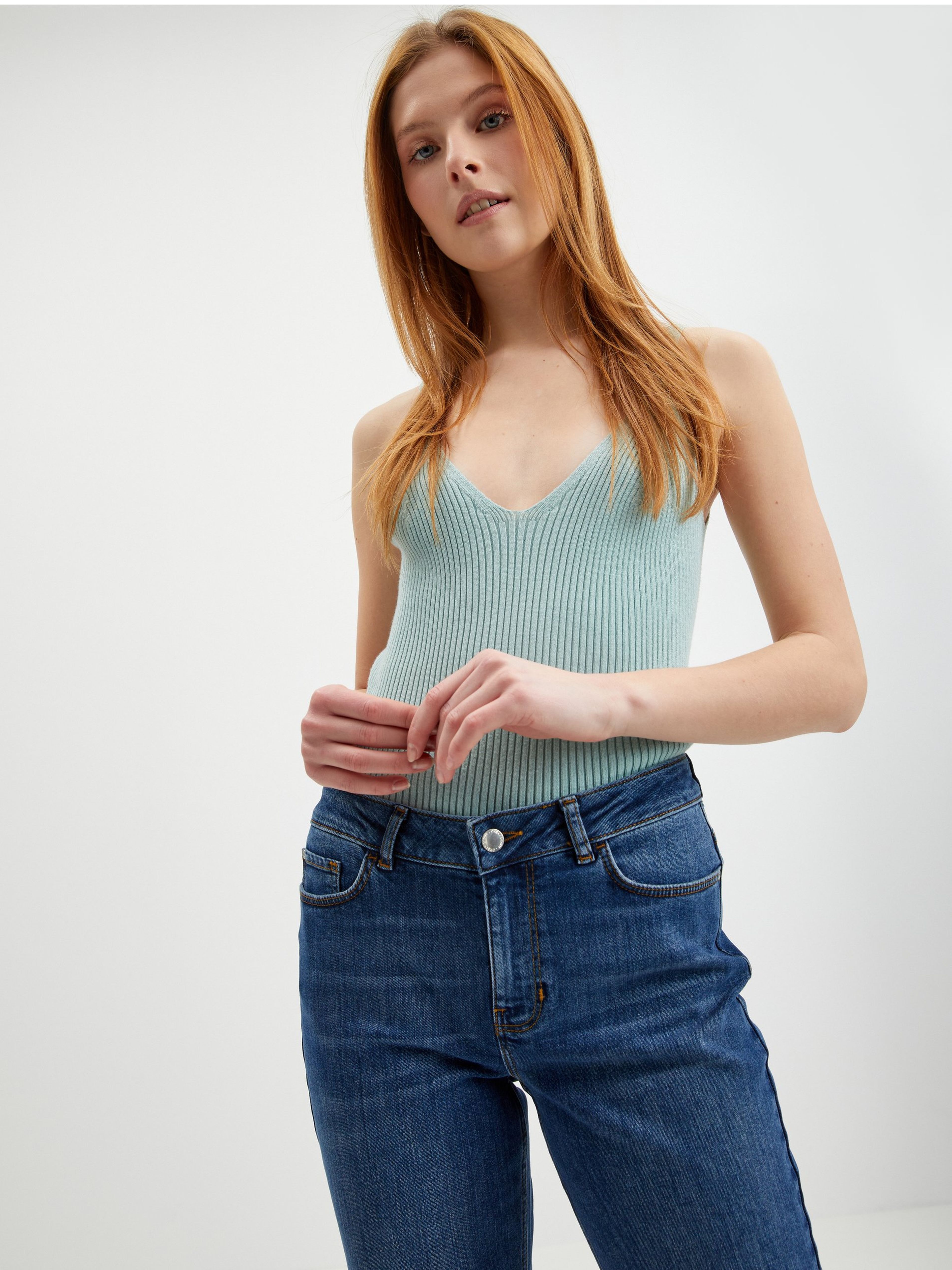 Dunkelblaue Damenjeans mit gerader Passform ORSAY