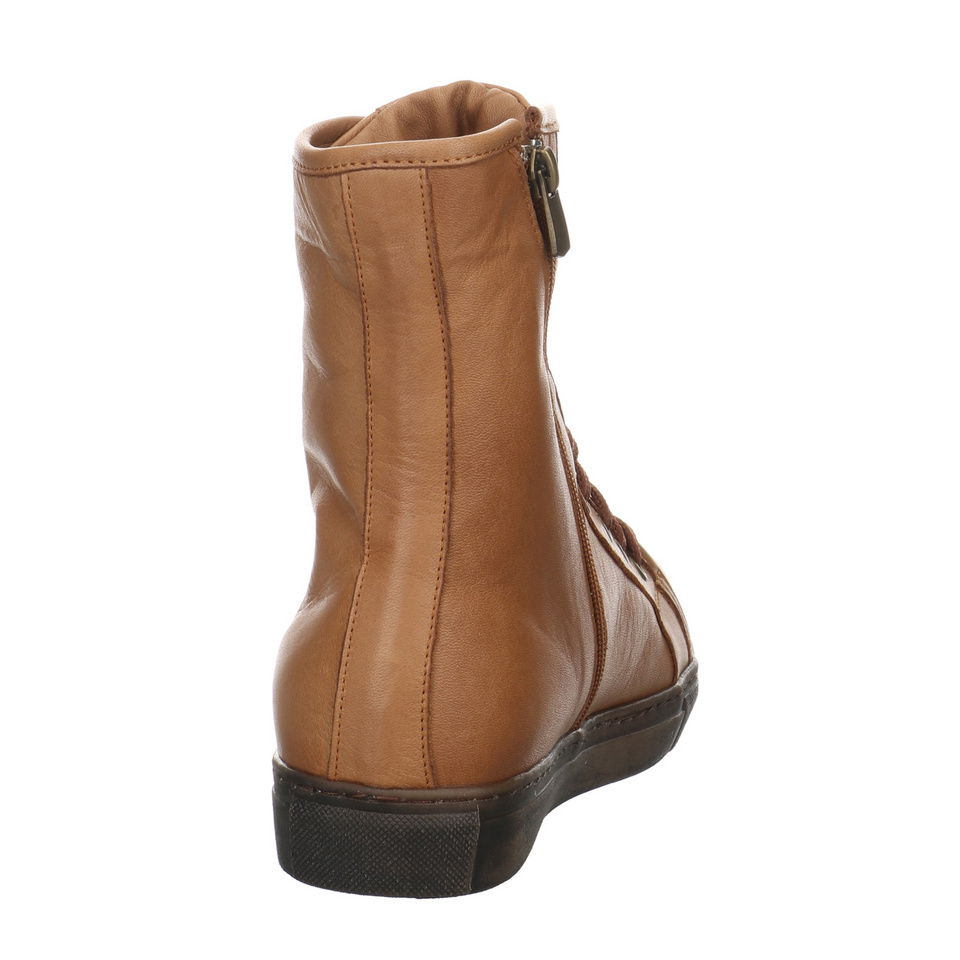 Andrea Conti Schnürboots