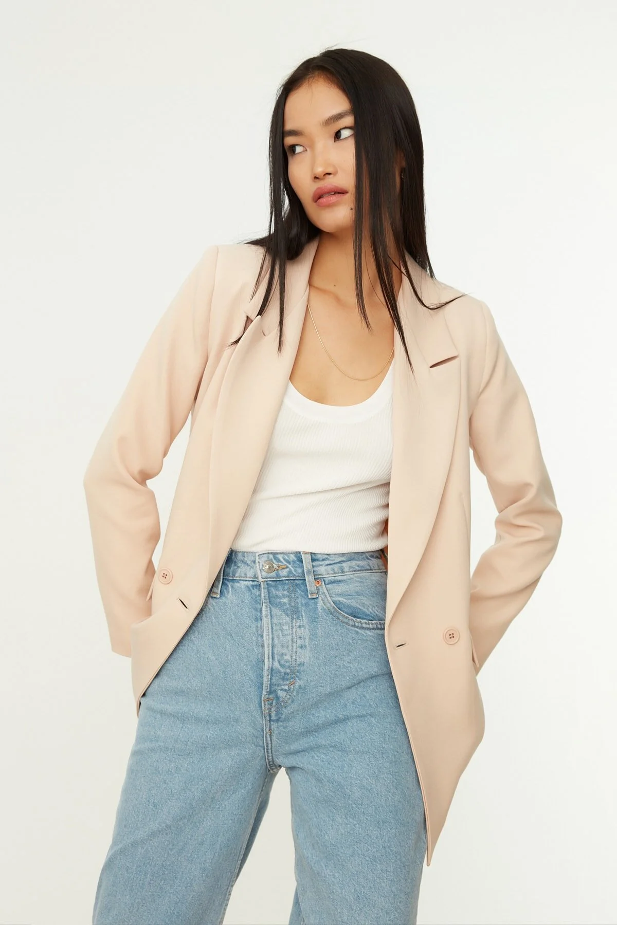 Trendyol Collection  Beige, normal gefütterte, zweireihige Blazerjacke aus Webstoff mit Verschluss TWOSS20CE0059