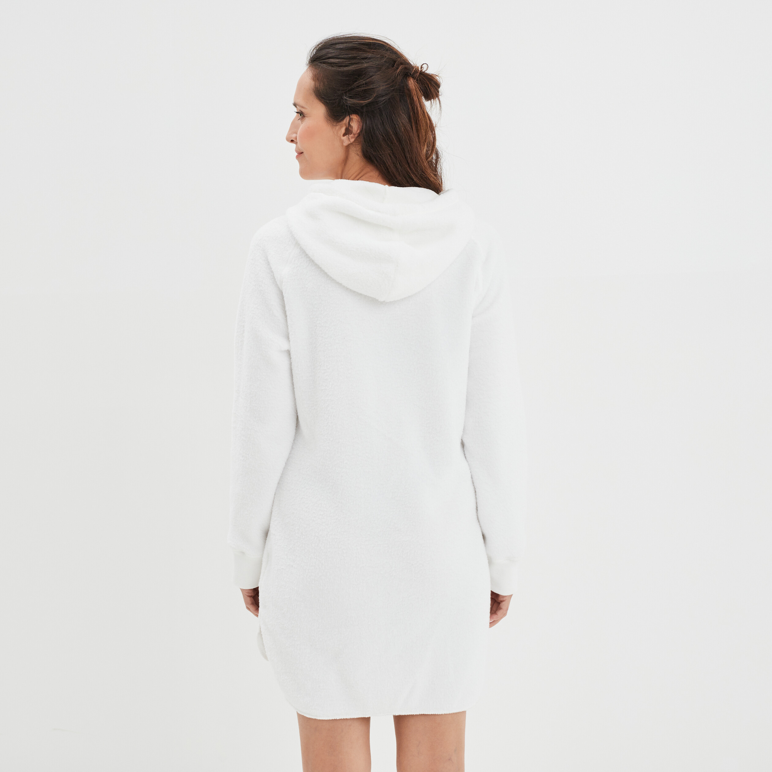 Chemise de nuit sweat effet peluche blanc femme | La Halle