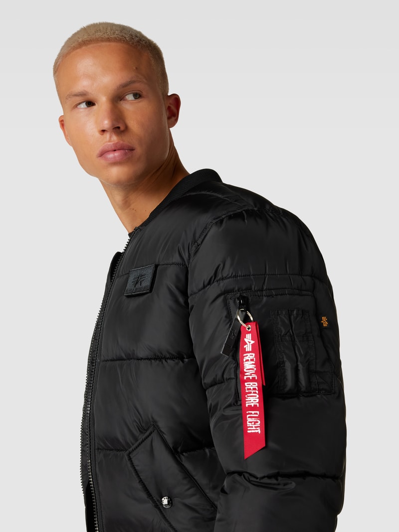 Bomberjacke mit Label-Detail in schwarz