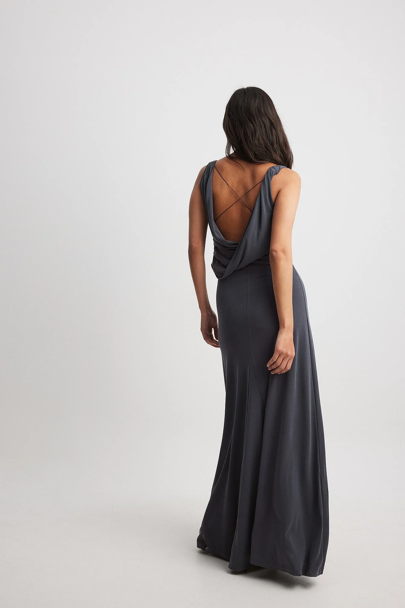 Drapiertes Maxikleid mit Twistdetail
