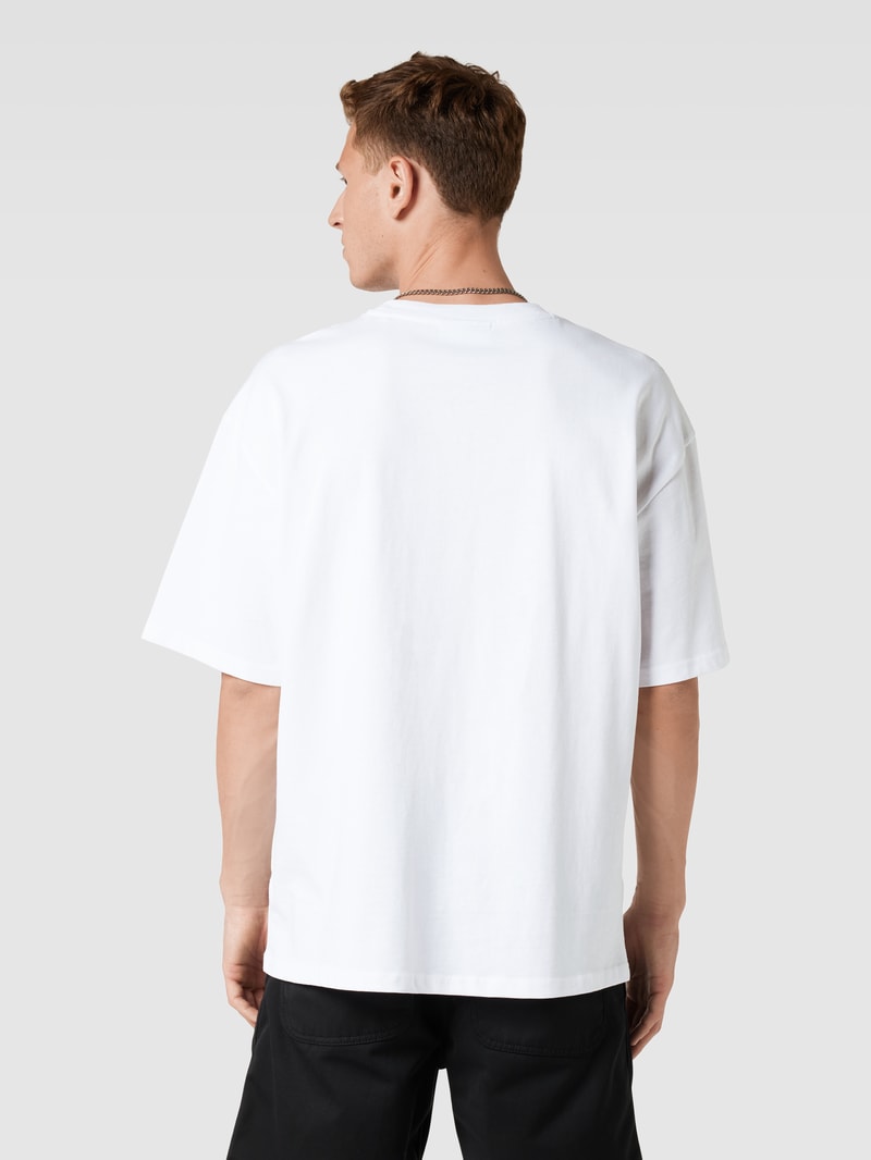 T-Shirt mit Label-Print in weiß