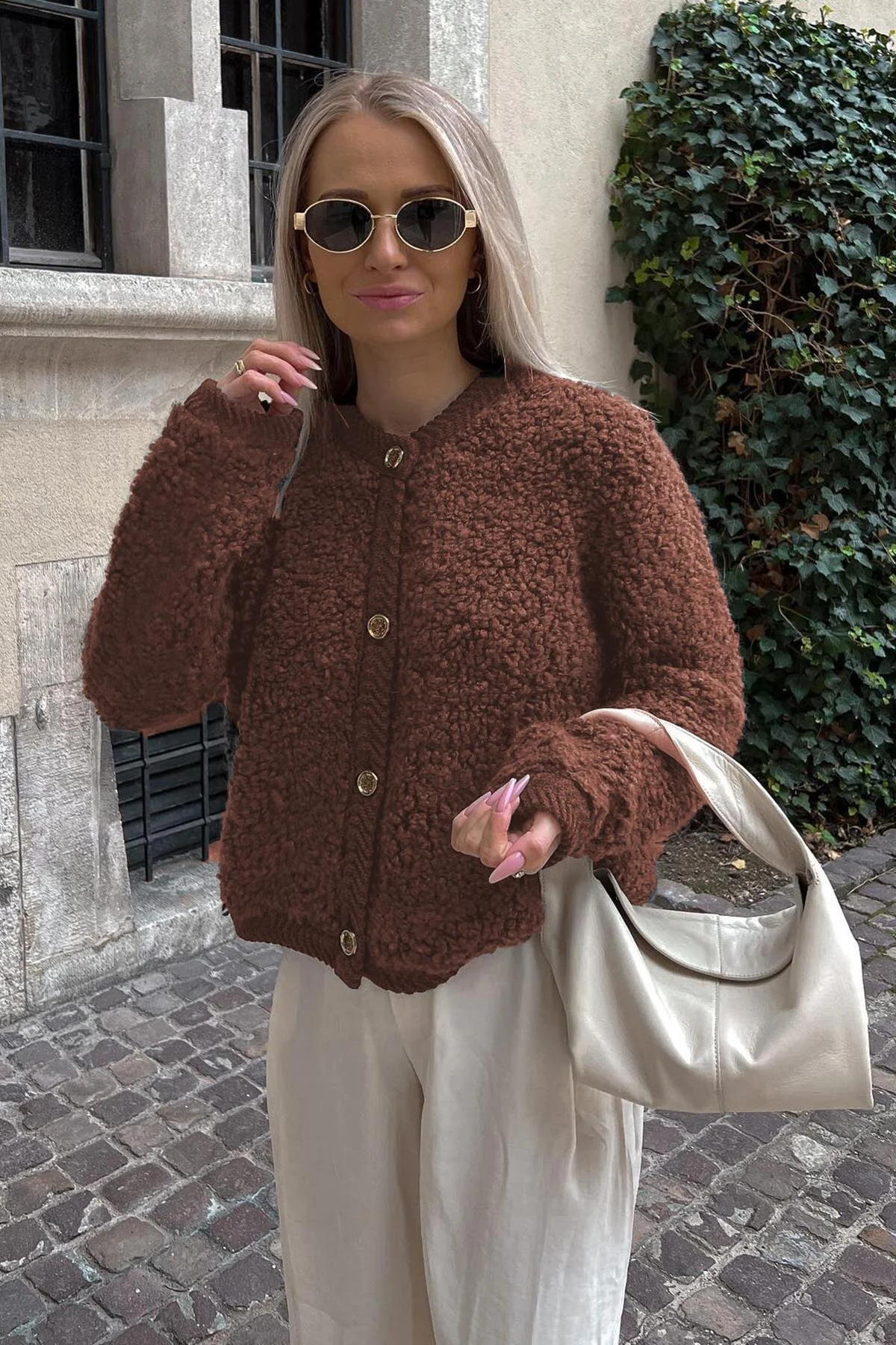 Madmext  Brauner Bouclé-Strick-Cardigan mit Knöpfen MG1949
