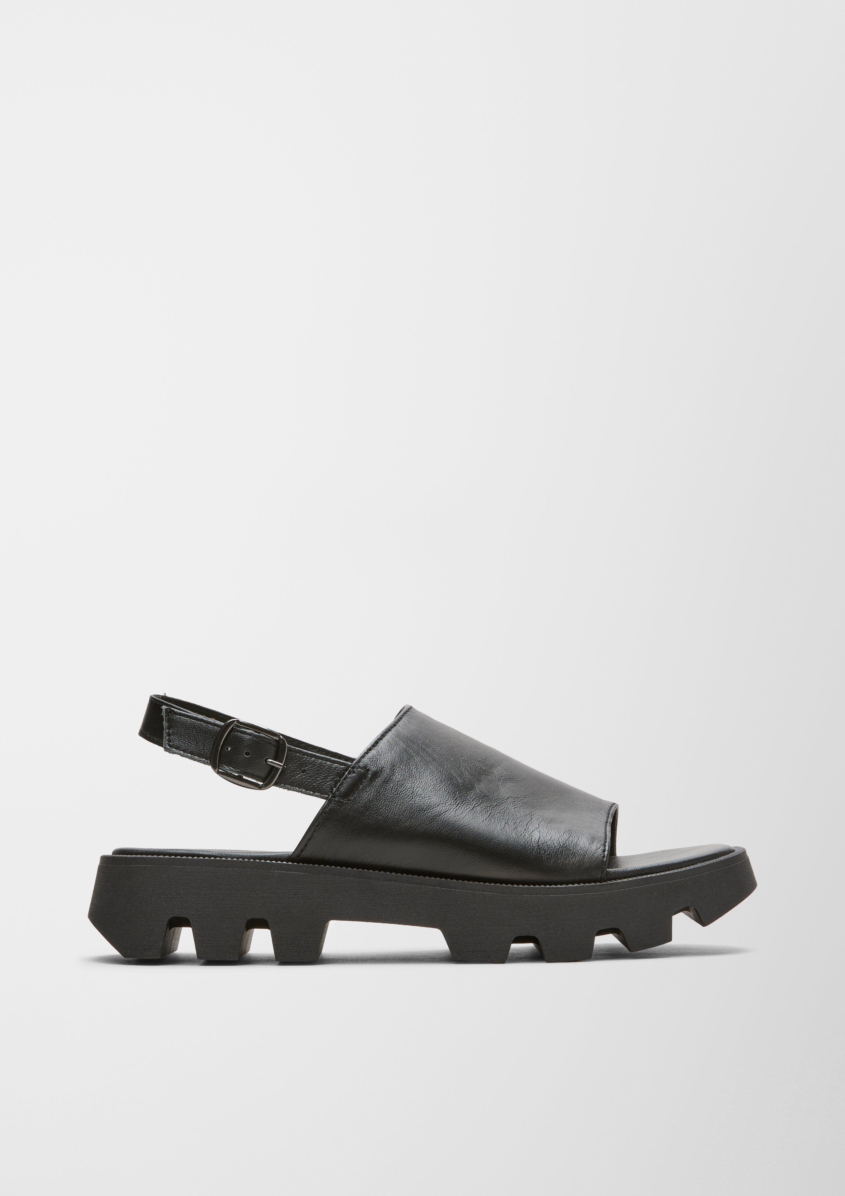 Sandalen aus Schafsleder  6007698-001