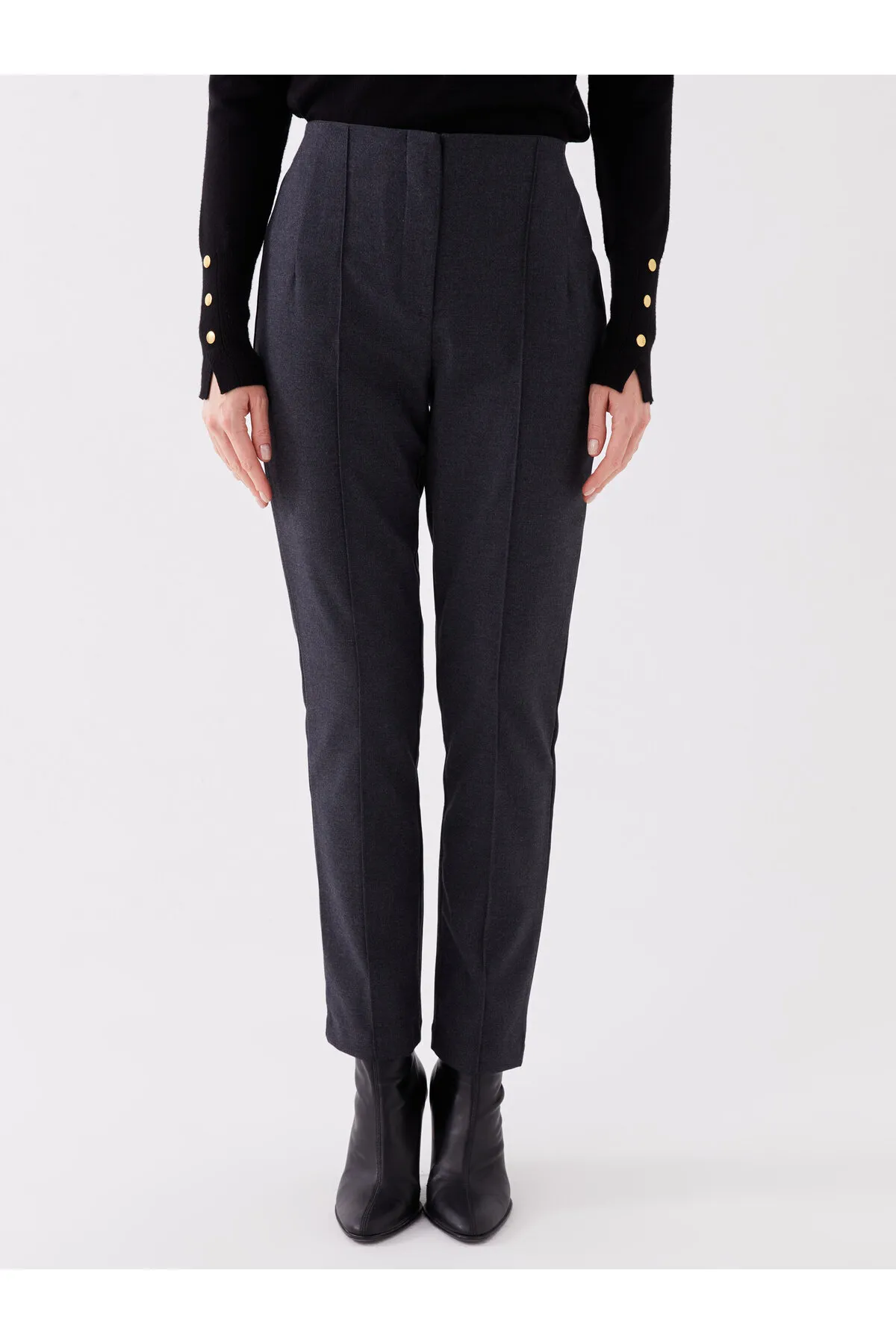 LC Waikiki  Slim-Fit-Damenhose mit Nahtdetails