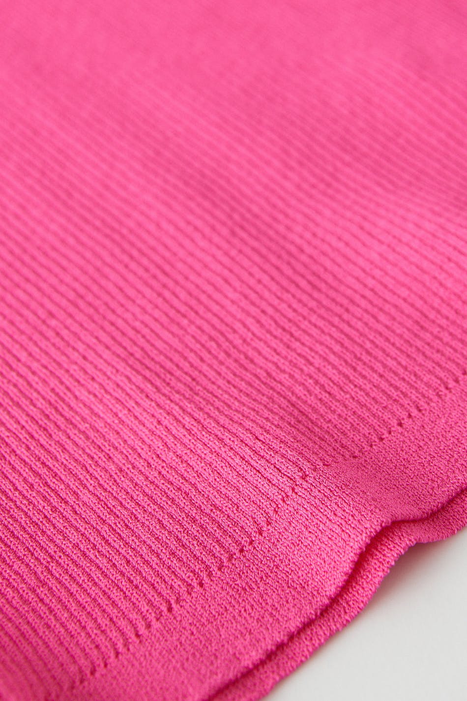 Twist knitted top