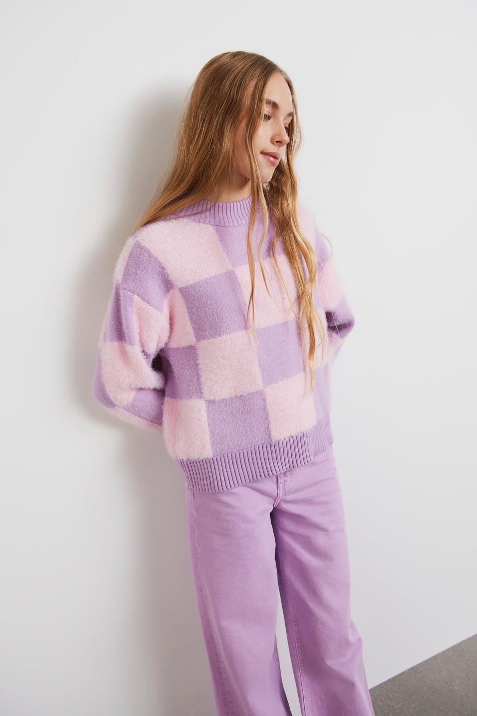 Y knit checked sweater