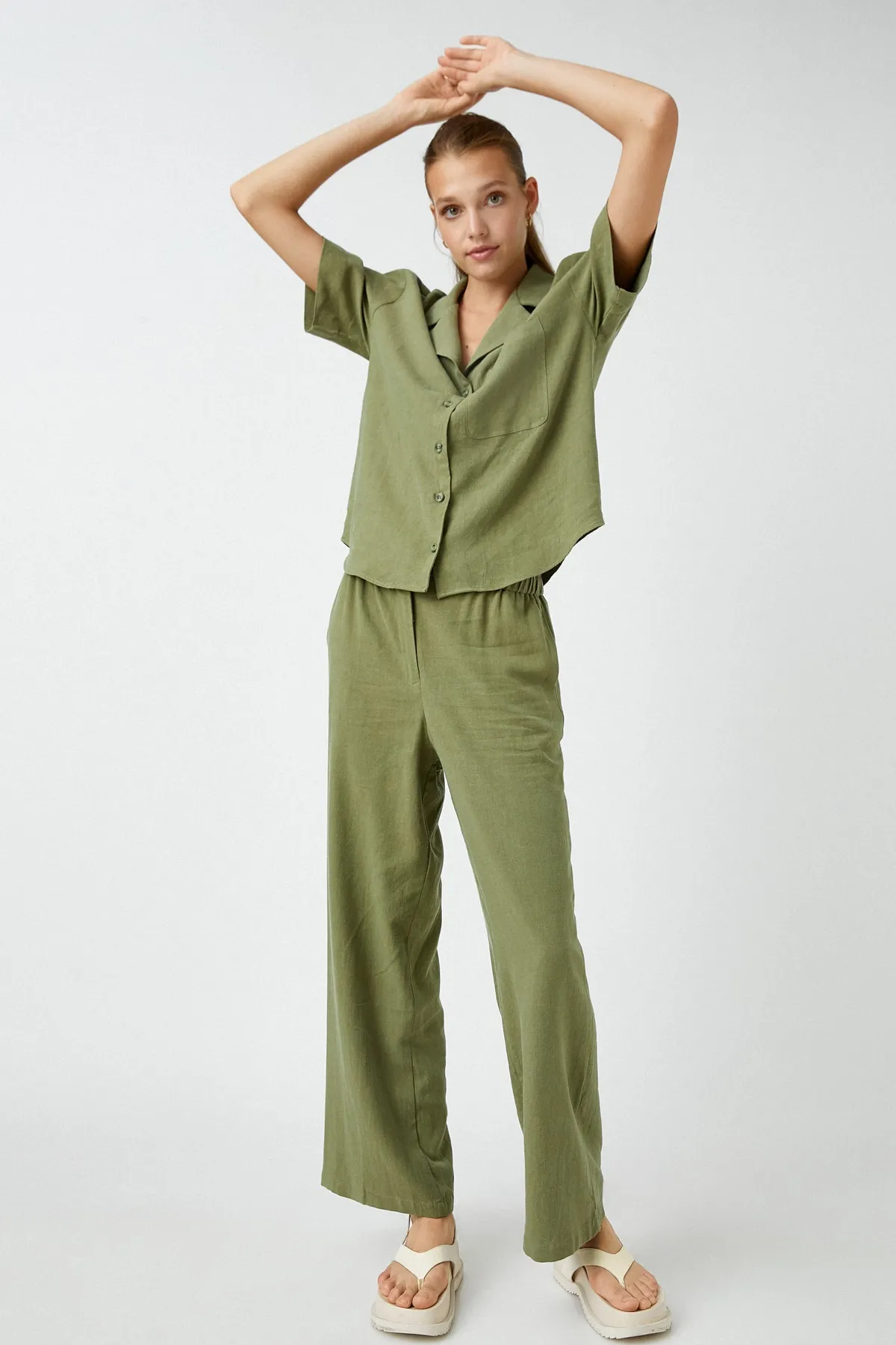 Koton  Khaki-Hose für Damen 2SAK40002PW