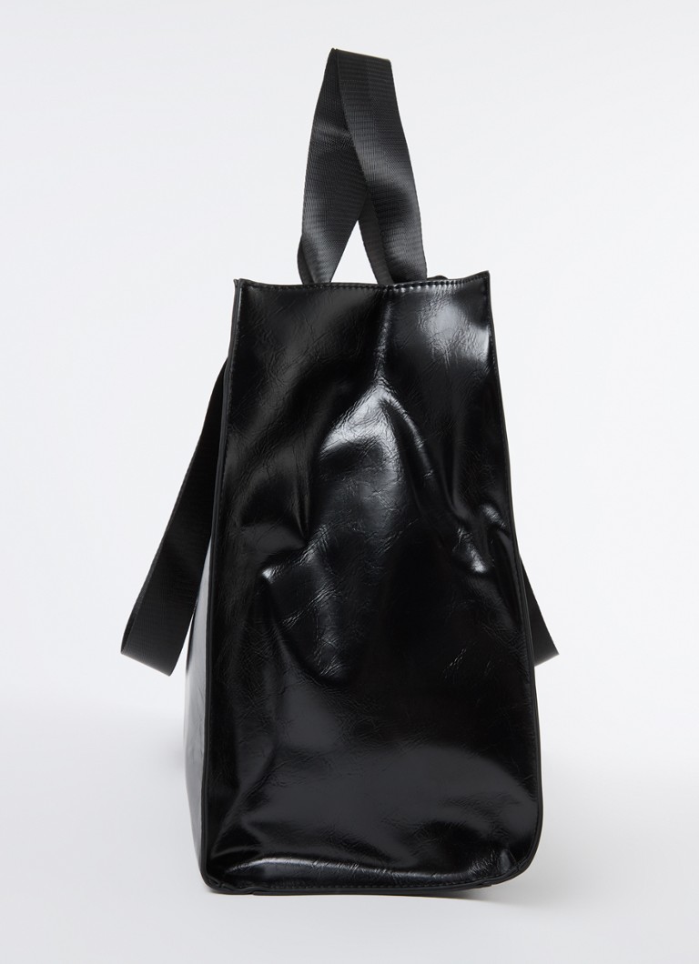 Núnoo Wrinkle shopper with texture
