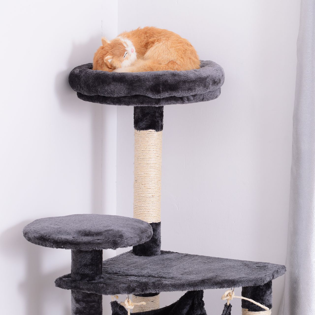 PawHut Katzenbaum Katzenkratzbaum Katzen Kletterbaum Kratzbaum Hängematte Grau L40 x B40 x H132 cm