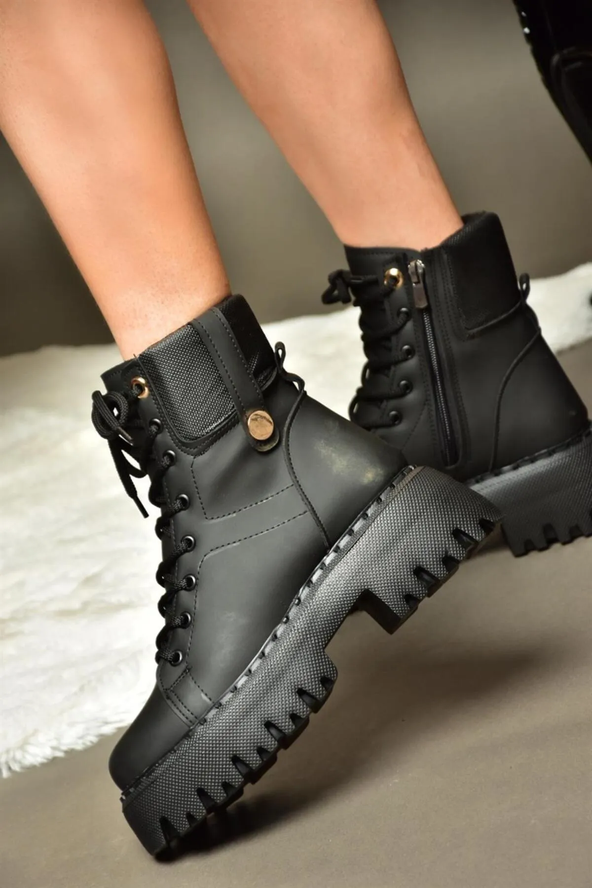 Fox Shoes  R973970109 Schwarze Damen-Damenstiefel mit dicker Sohle