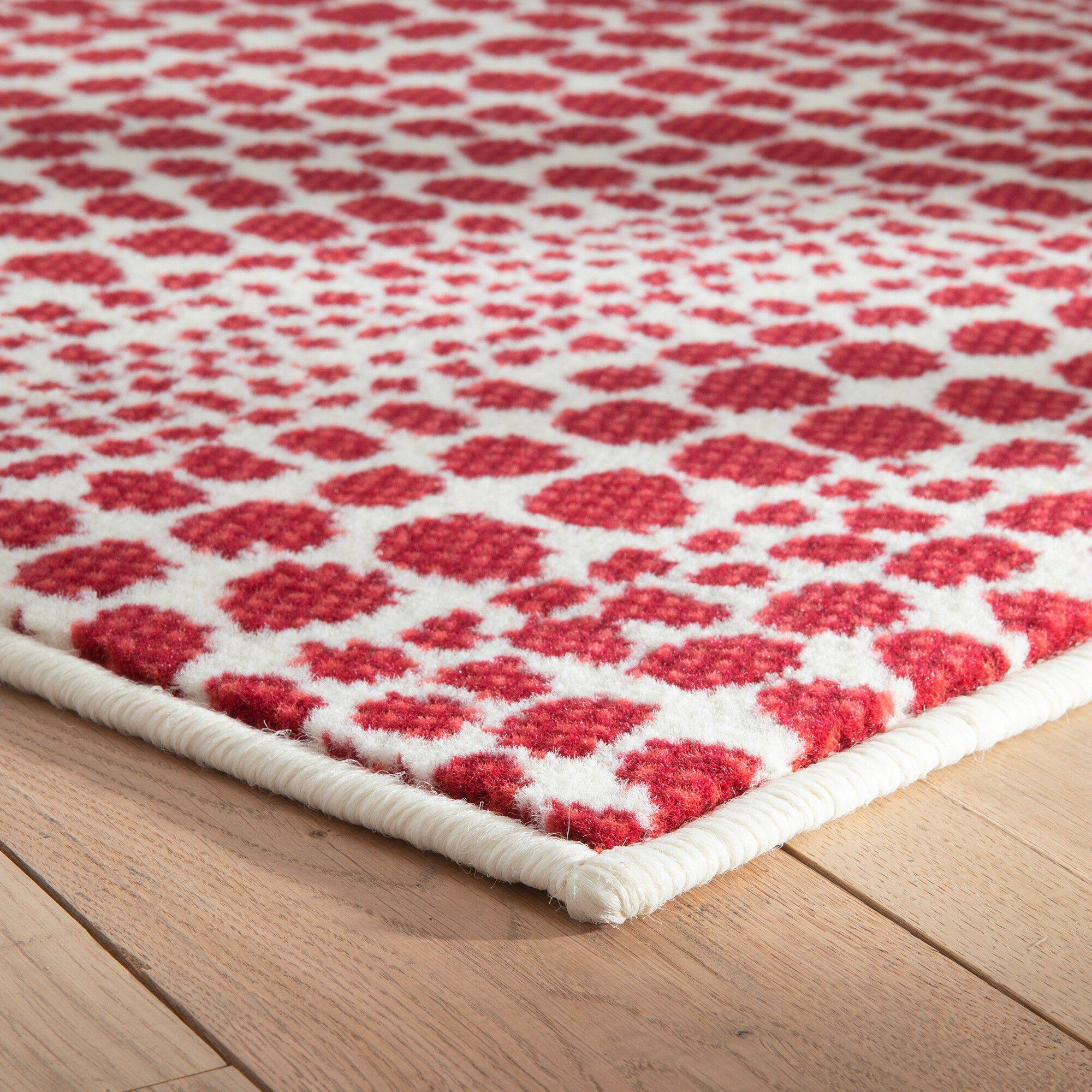Tapis motifs pointillés