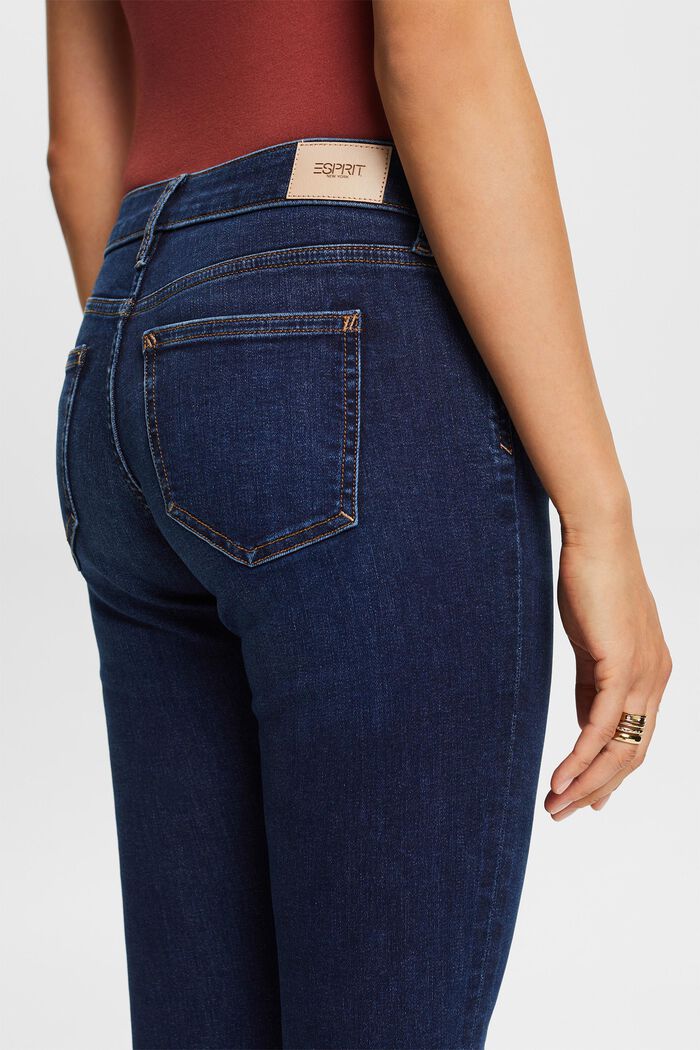 Schmale Jeans mit niedriger Bundhöhe