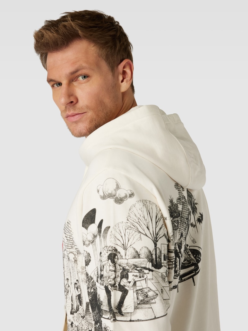 Hoodie mit Känguru-Tasche Modell 'Doliveto' in offwhite