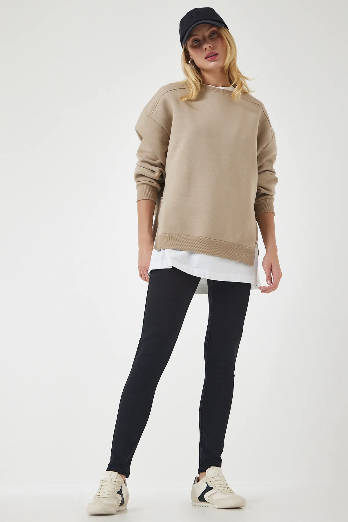 Happiness İstanbul  Damen-Sweatshirt aus Nerz-Strick mit Reißverschluss und Reliefmuster UB00148