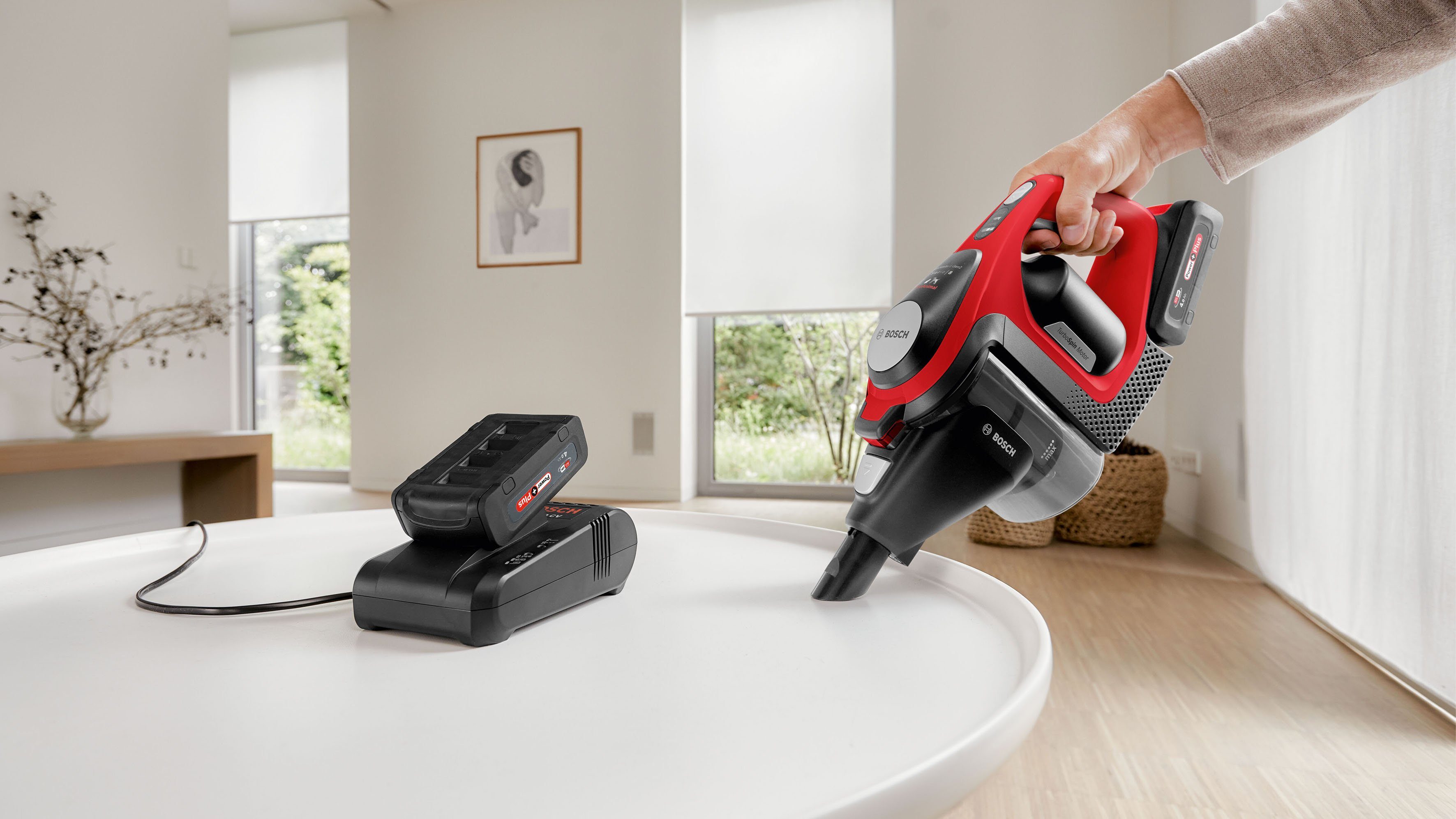 BOSCH Akku-Stielstaubsauger BCS8224PET Unlimited Serie 8 Gen2, beutellos, Ideal für Haustierbesitzer, rot/schwarz