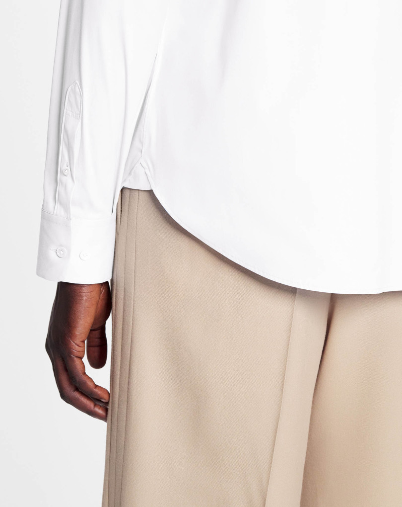 CHEMISE COUPE SLIM AVEC BOUTONS APPARENTS