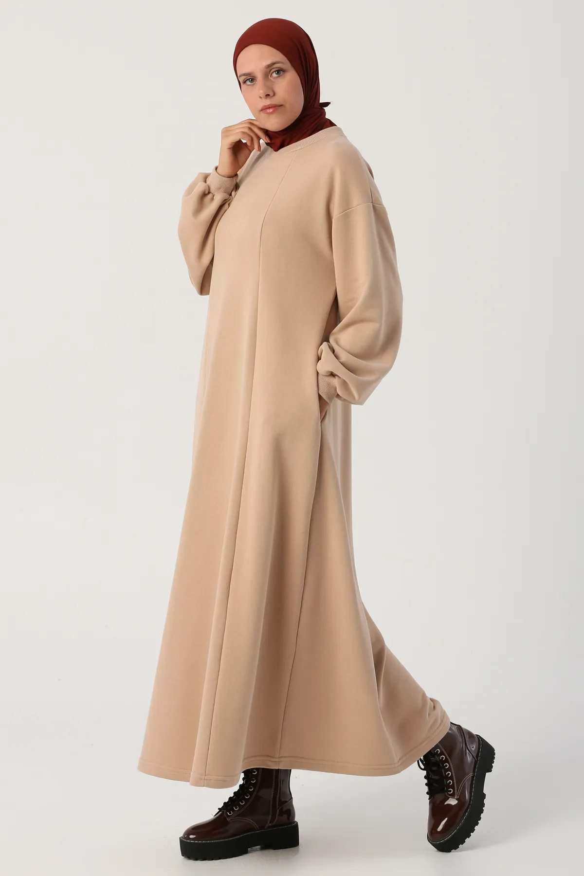 ALLDAY  Beigefarbenes, ausgestelltes Kleid mit Seitentaschen