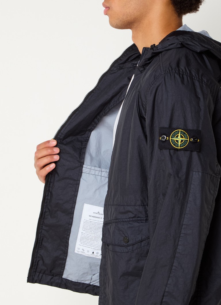 Αντιανεμικό Stone Island 41123 με λογότυπο και τσέπες με καπάκι