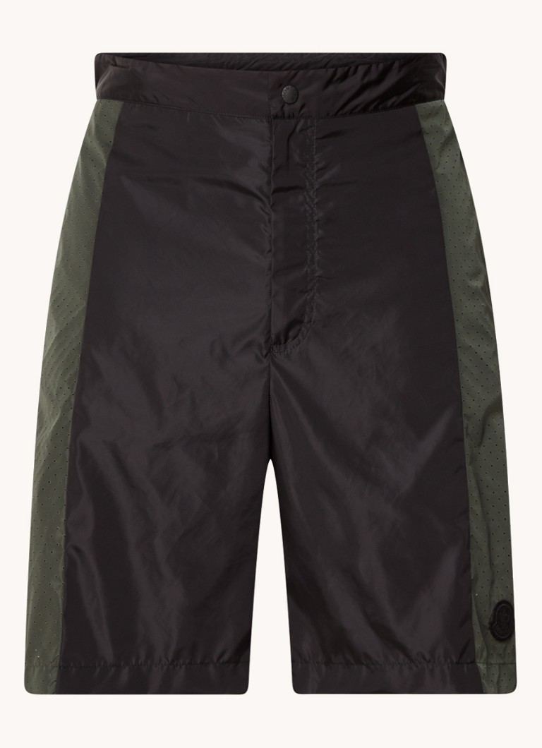 Pantaloni scurți Moncler Born To Protect, croială lejeră