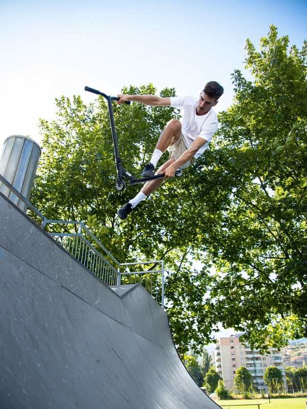Trottinette freestyle – Micro Ramp Noir