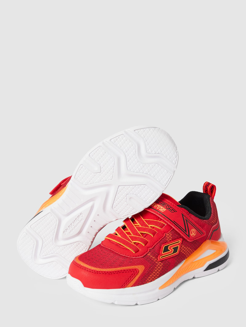 Sneaker mit Leuchtfunktion in rot