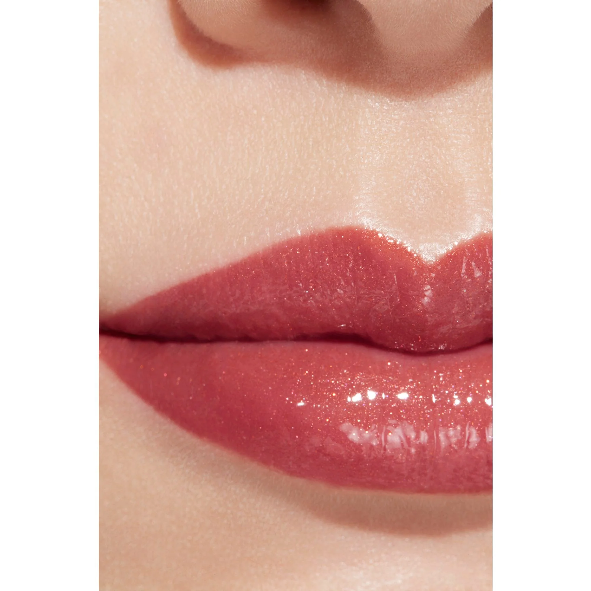 ROUGE COCO FLASH - COLORE, BRILLANTEZZA E INTENSITÀ IN UN FLASH