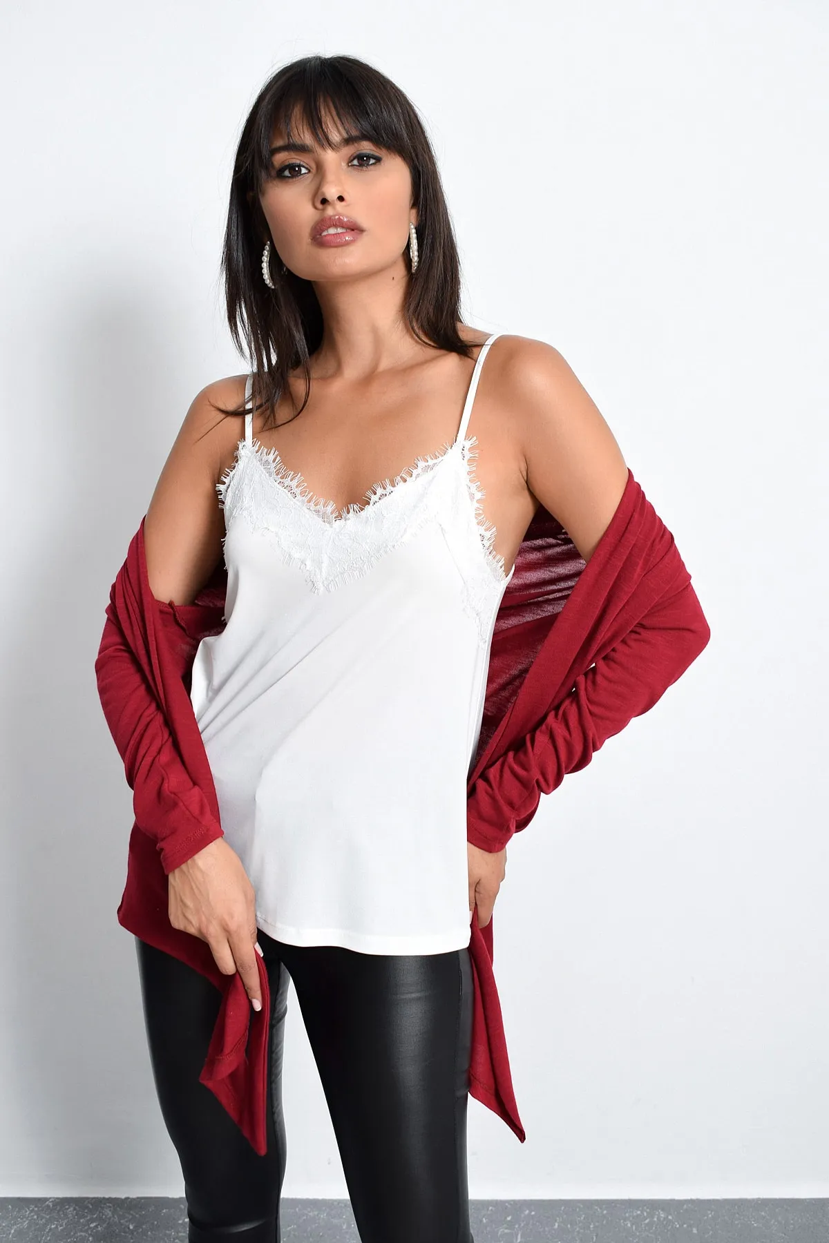 Cool & Sexy  Damen-Unterhemd aus weißer Spitze LPP5008